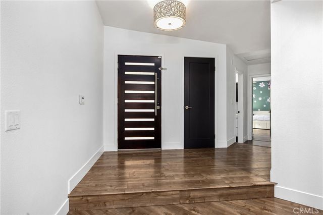 30520 Cinnamon Teal, Canyon Lake, CA 92587