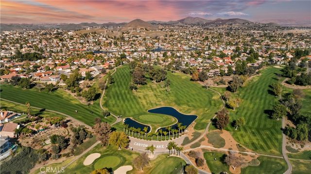 30520 Cinnamon Teal, Canyon Lake, CA 92587