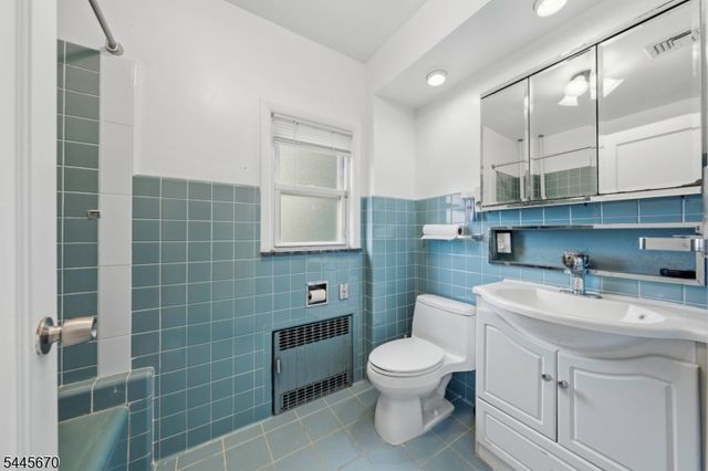 15 Stevens Rd, Belleville Twp., NJ 07109