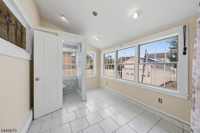15 Stevens Rd, Belleville Twp., NJ 07109