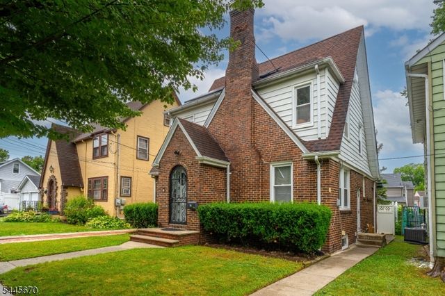 15 Stevens Rd, Belleville Twp., NJ 07109