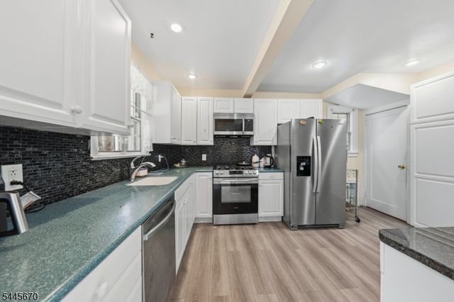 15 Stevens Rd, Belleville Twp., NJ 07109
