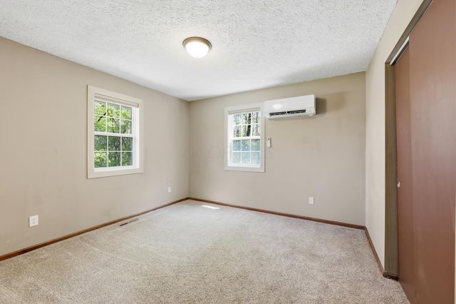 13995 Graham Road SW, Pataskala, OH 43062