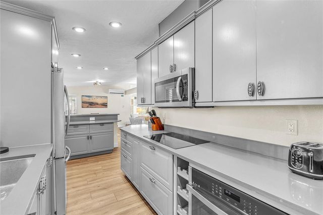 340 81ST AVENUE, St Pete Beach, FL 33706