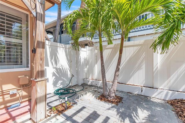 340 81ST AVENUE, St Pete Beach, FL 33706
