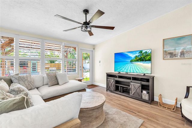 340 81ST AVENUE, St Pete Beach, FL 33706