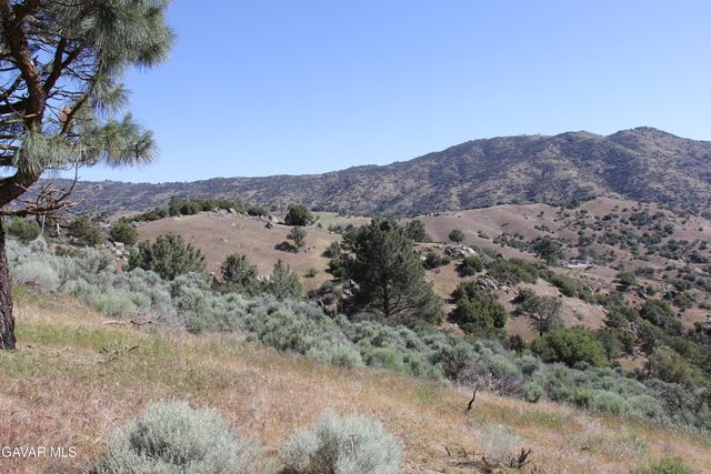 26540 Skyline Drive, Tehachapi, CA 93561