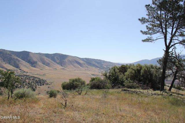 26540 Skyline Drive, Tehachapi, CA 93561