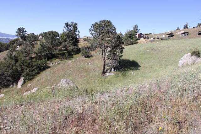 26540 Skyline Drive, Tehachapi, CA 93561