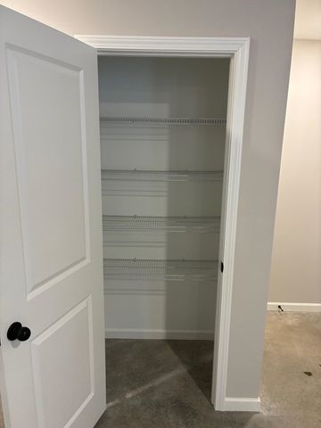 990 PAR AVE, Memphis, TN 38127