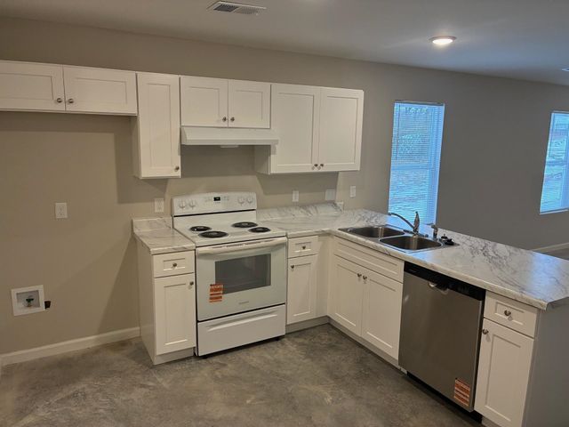 990 PAR AVE, Memphis, TN 38127