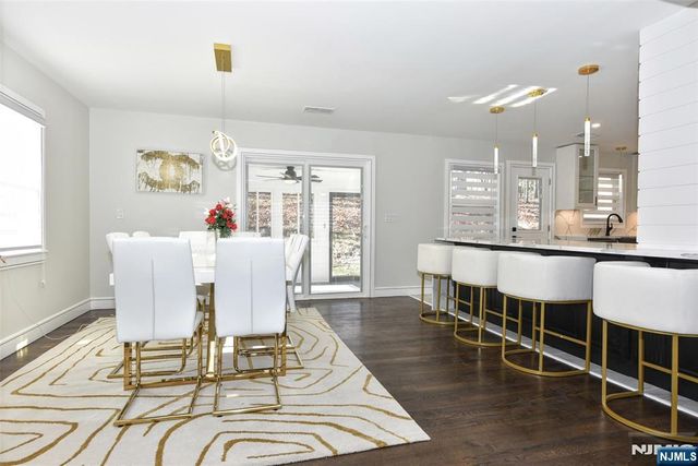 28 Overlook Road, Saddle River, NJ 07458