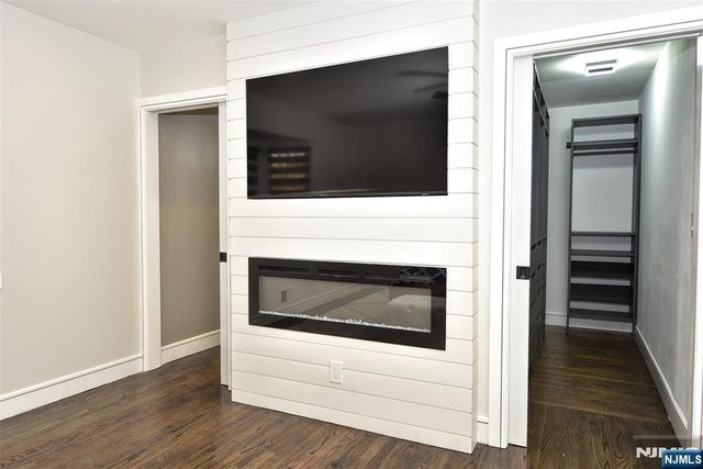 28 Overlook Road, Saddle River, NJ 07458