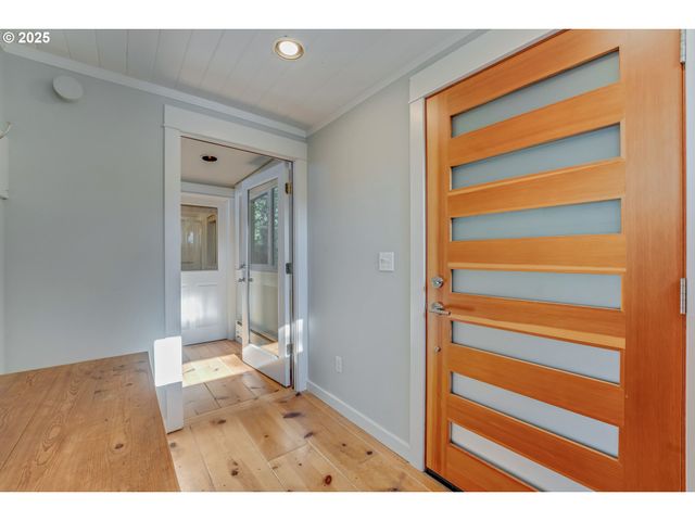 333 VOSBURG St, Wheeler, OR 97147