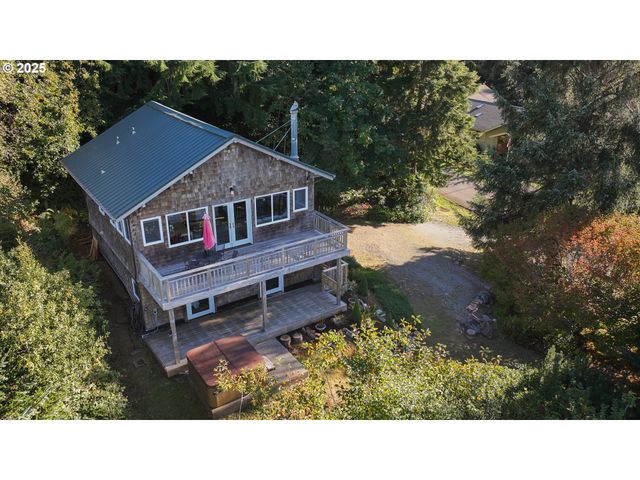 333 VOSBURG St, Wheeler, OR 97147