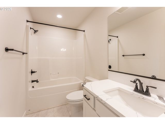 4515 Se 79TH Ave, Portland, OR 97206