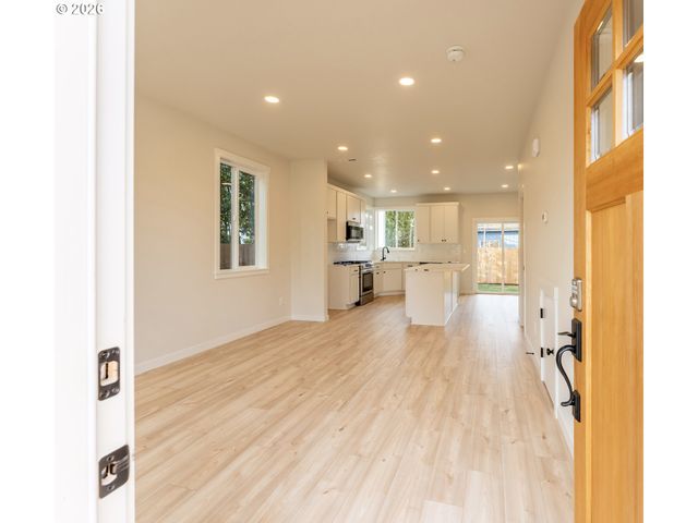 4515 Se 79TH Ave, Portland, OR 97206