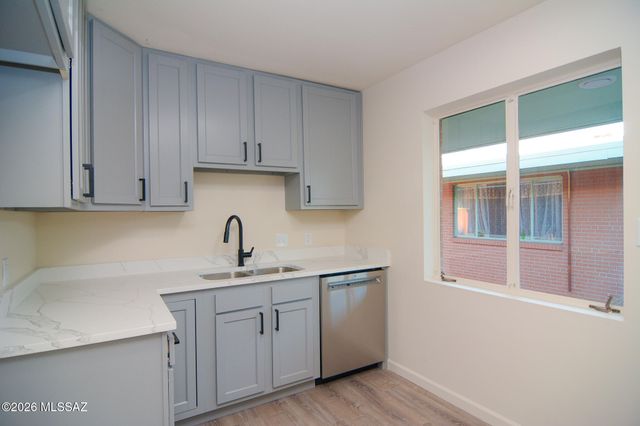 3022 E 6th Street, Tucson, AZ 85716