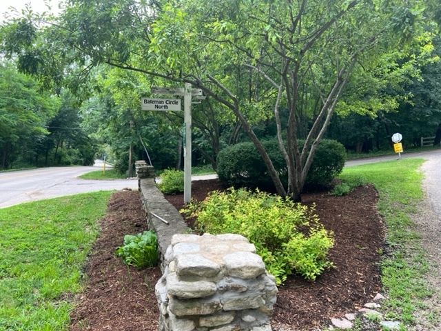 373 N Bateman Circle, Barrington Hills, IL 60010