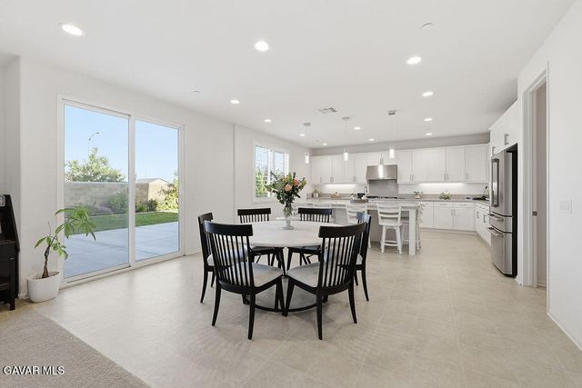 39104 Cocobola Court, Palmdale, CA 93551