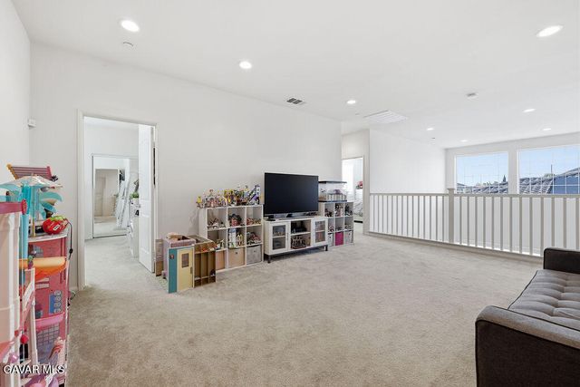 39104 Cocobola Court, Palmdale, CA 93551