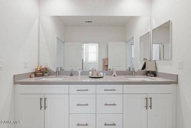 39104 Cocobola Court, Palmdale, CA 93551