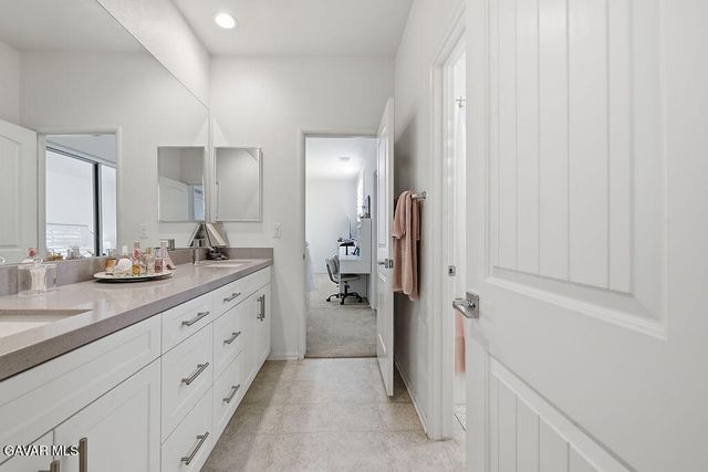 39104 Cocobola Court, Palmdale, CA 93551