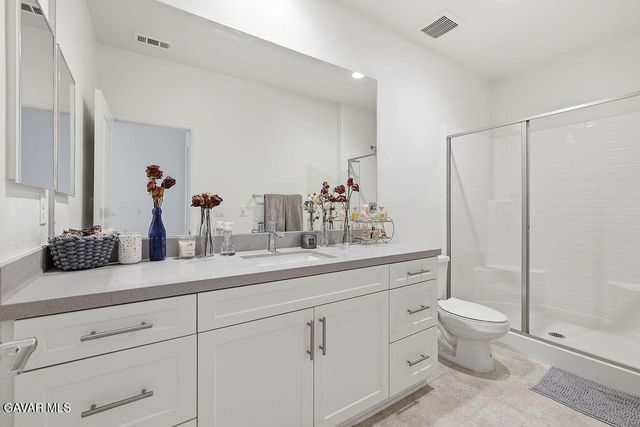 39104 Cocobola Court, Palmdale, CA 93551