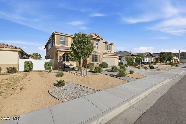 39104 Cocobola Court, Palmdale, CA 93551