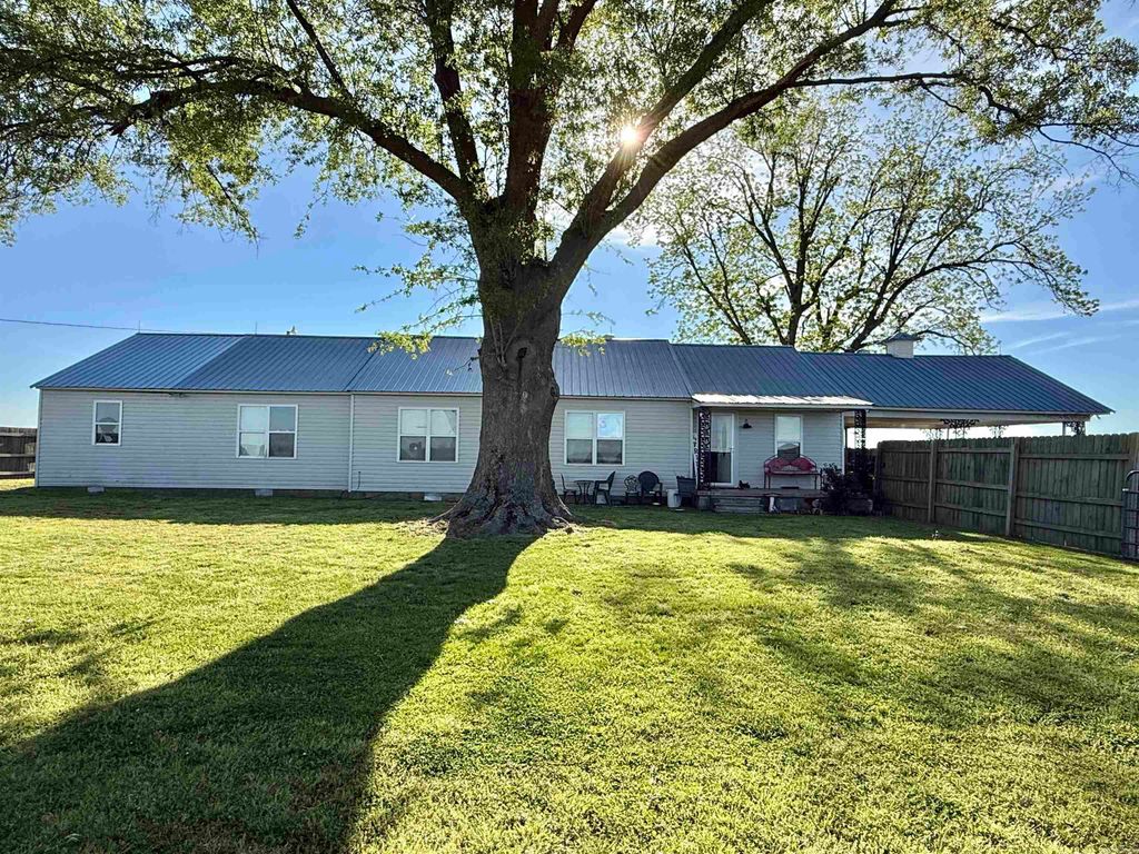 12843 AR Hwy 31 S, England, AR 72046