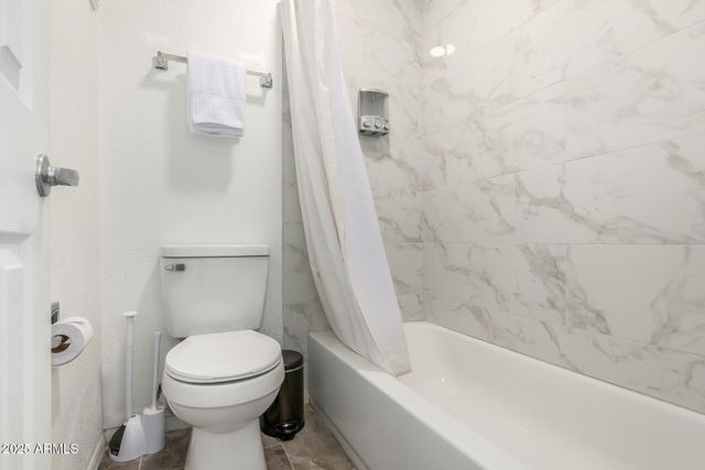 8576 E INDIAN SCHOOL Road UNIT B, Scottsdale, AZ 85251