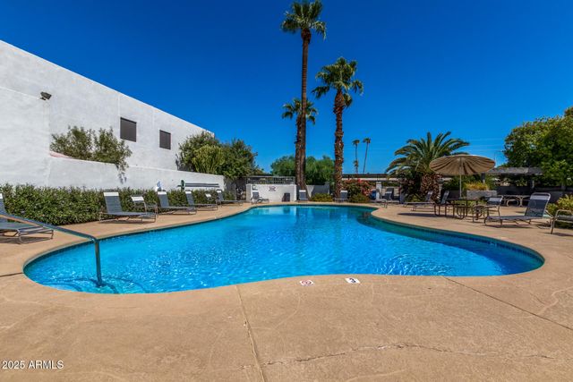 8576 E INDIAN SCHOOL Road UNIT B, Scottsdale, AZ 85251