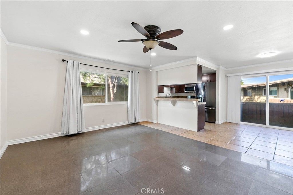 Image 2 of property listing at 3050 S Bristol 1J, Santa Ana, CA 92704