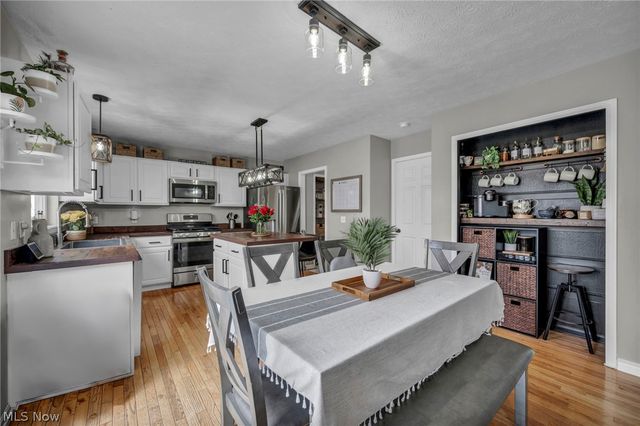 5265 Bringham Drive, Brunswick Hills, OH 44212