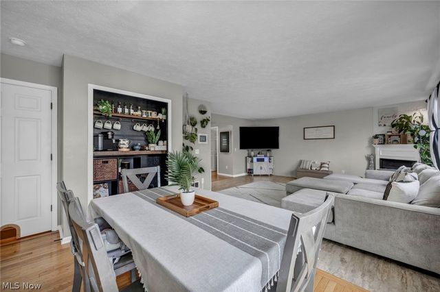 5265 Bringham Drive, Brunswick Hills, OH 44212