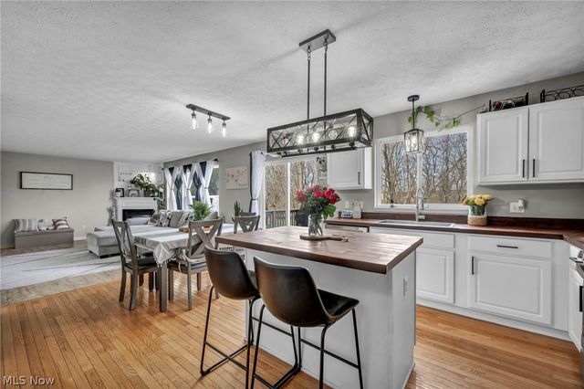 5265 Bringham Drive, Brunswick Hills, OH 44212