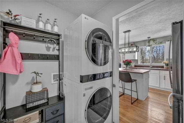 5265 Bringham Drive, Brunswick Hills, OH 44212