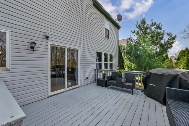 5265 Bringham Drive, Brunswick Hills, OH 44212