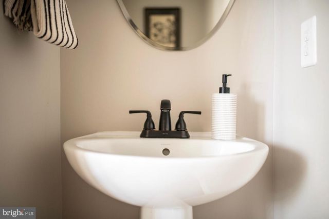 8033 ORCHARD GROVE RD, Odenton, MD 21113