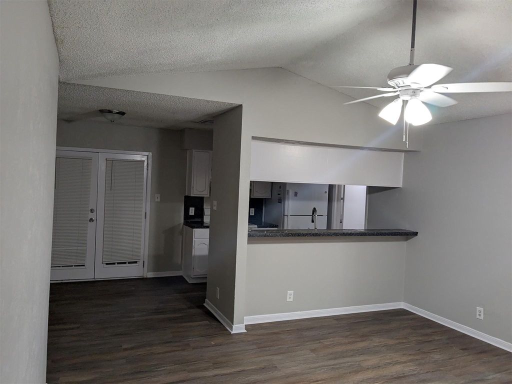 1213 Dobie DR, Austin, TX 78753