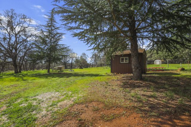 5040 Wilson Hill Road, Manton, CA 96059