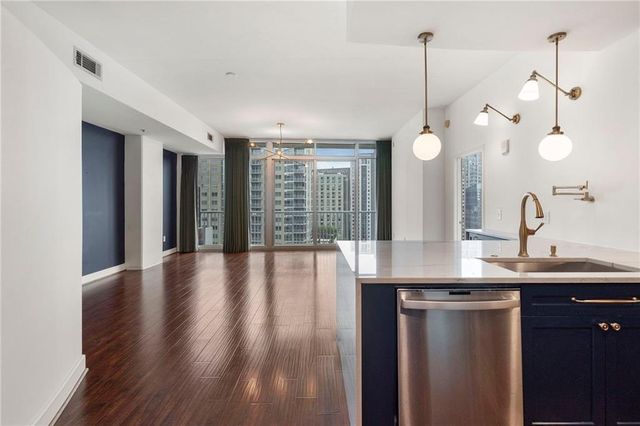44 Peachtree Place NE 1534, Atlanta, GA 30309