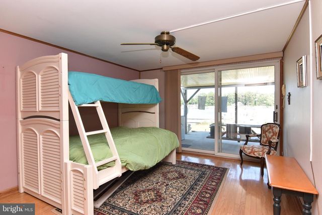 2 SLOAN RD, Harbeson, DE 19951
