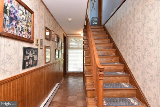 2 SLOAN RD, Harbeson, DE 19951
