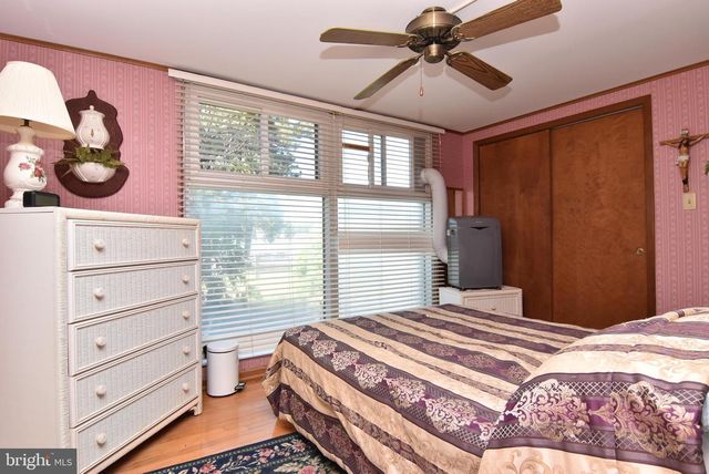 2 SLOAN RD, Harbeson, DE 19951