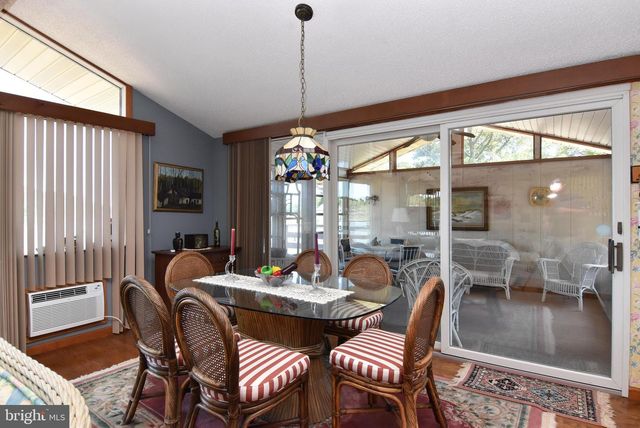 2 SLOAN RD, Harbeson, DE 19951