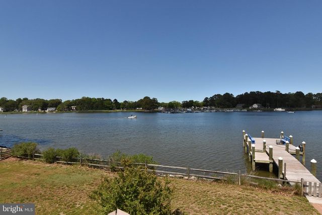 2 SLOAN RD, Harbeson, DE 19951