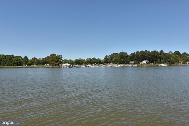 2 SLOAN RD, Harbeson, DE 19951