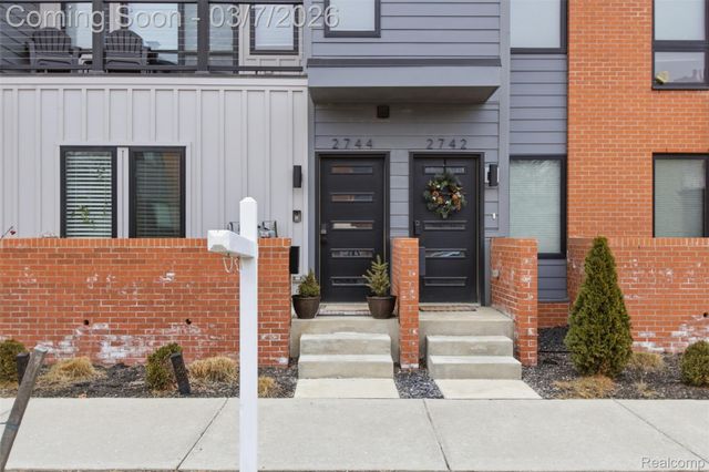 2744 Harrison Street, Detroit, MI 48216