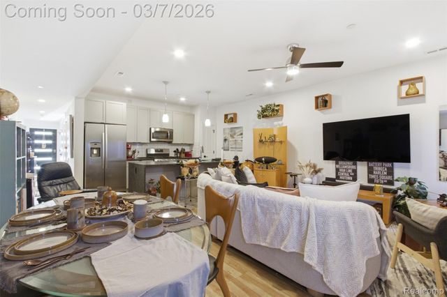 2744 Harrison Street, Detroit, MI 48216